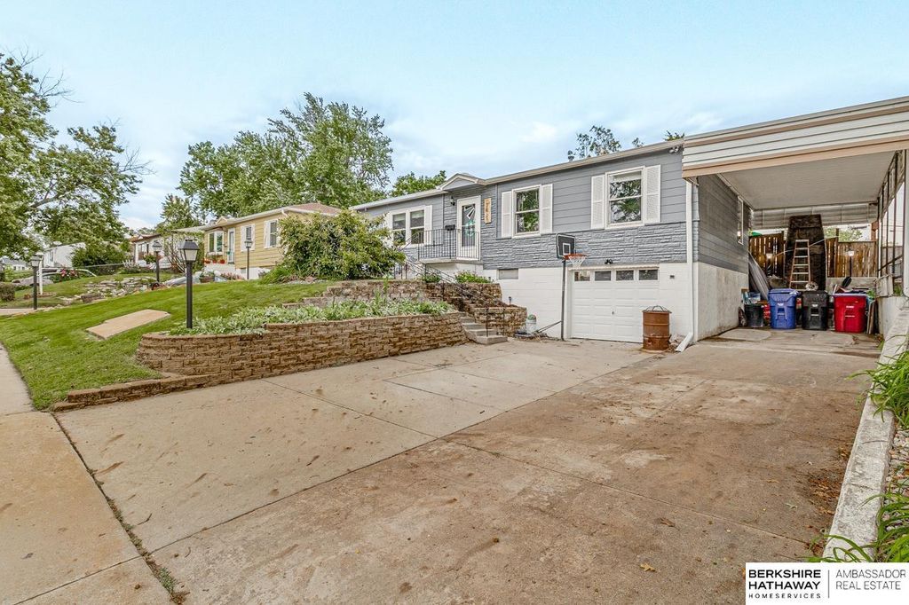 7411 S 73rd Avenue, La Vista