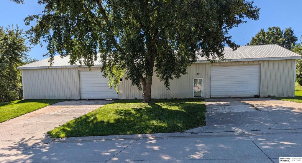 13611 Corby Street, Omaha