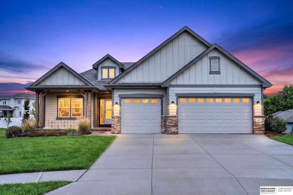 15 Butternut Circle, Council Bluffs