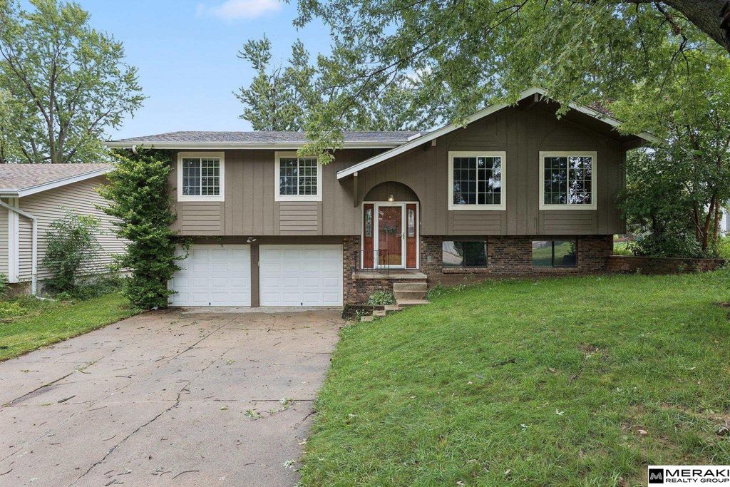 5935 S 140th Avenue, Omaha