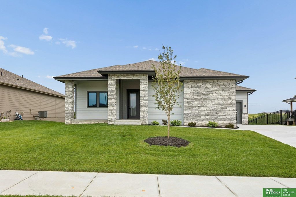 11715 S 119th Street, Papillion