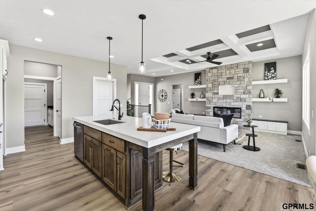 18309 Acorn Drive, Gretna