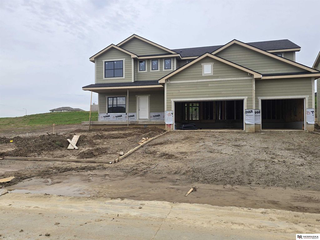 11021 N 162 Street, Bennington