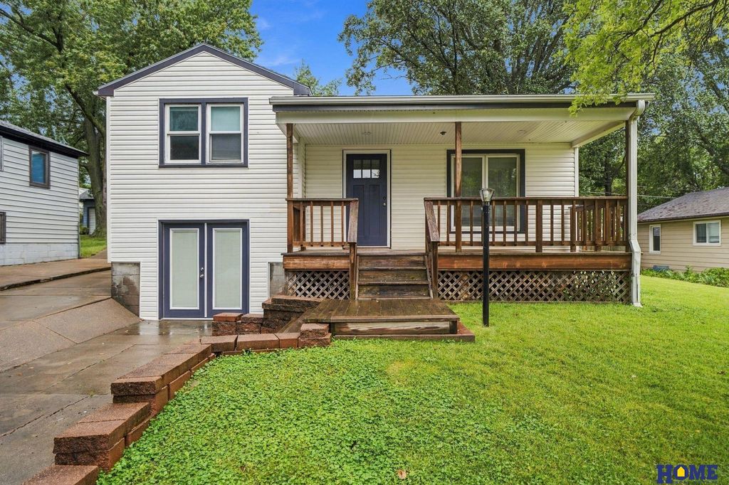225 S 46th Street, Lincoln