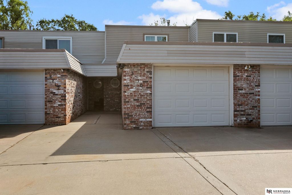 3710 N 40th Street, Lincoln