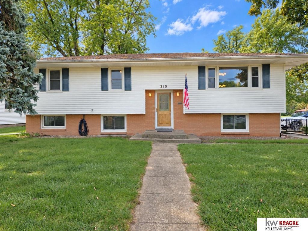 315 E 5th Street, Crete