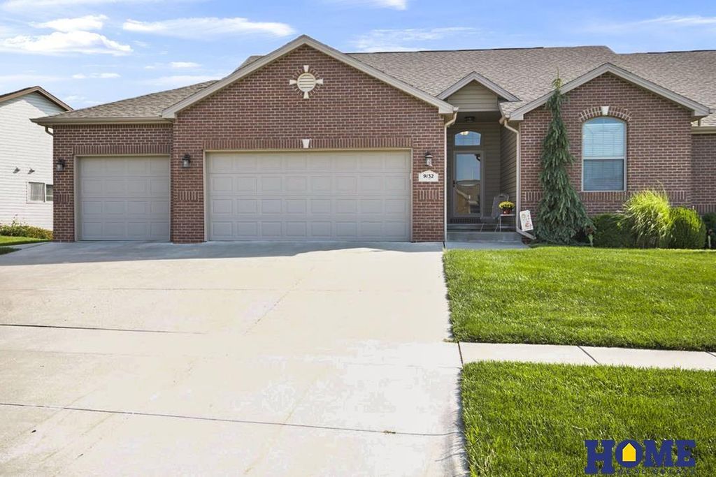 9132 S 78th Street, Lincoln