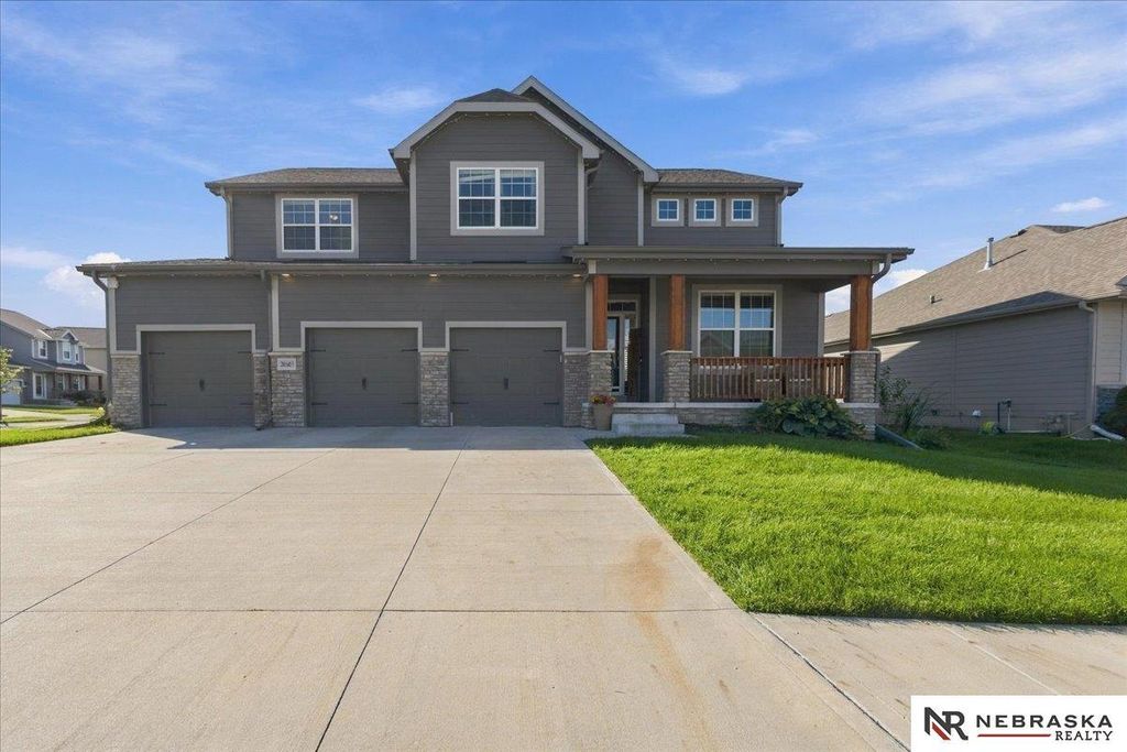 20503 Howe Street, Elkhorn