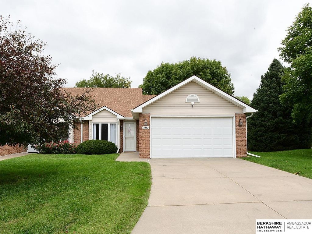 2232 Marigold Circle, Lincoln