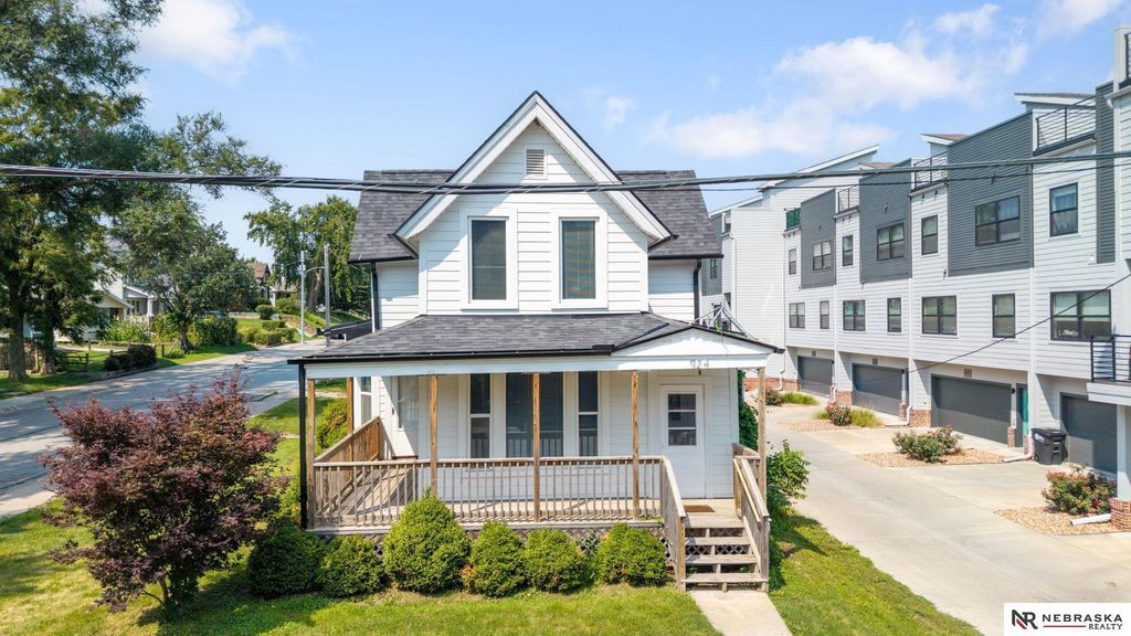 924 S 31 Street, Omaha