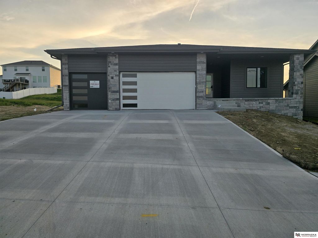 11010 N 161 Street, Bennington