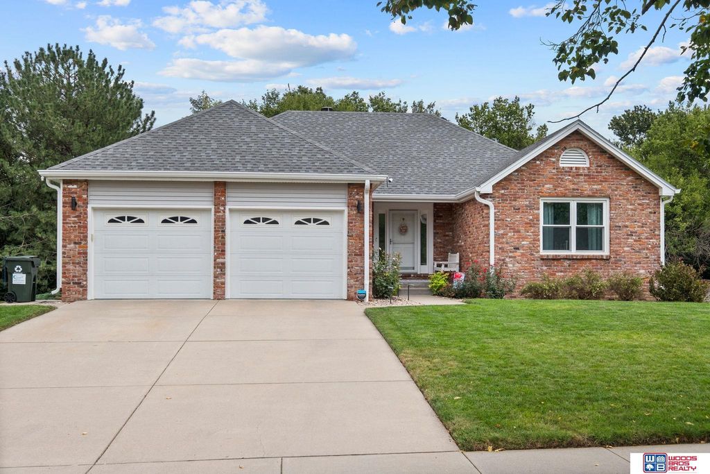 5218 Bison Drive, Lincoln