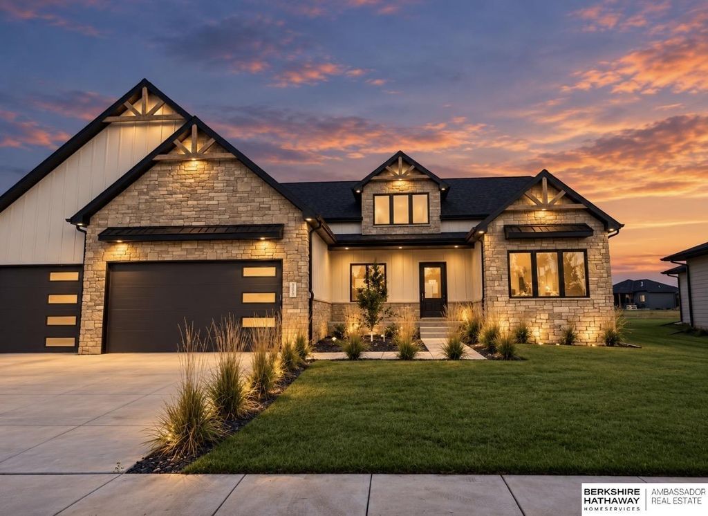 3620 Tree Line Drive, Lincoln