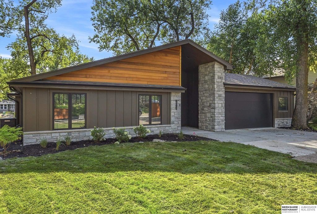 S-1095 Maple Lane, Fremont