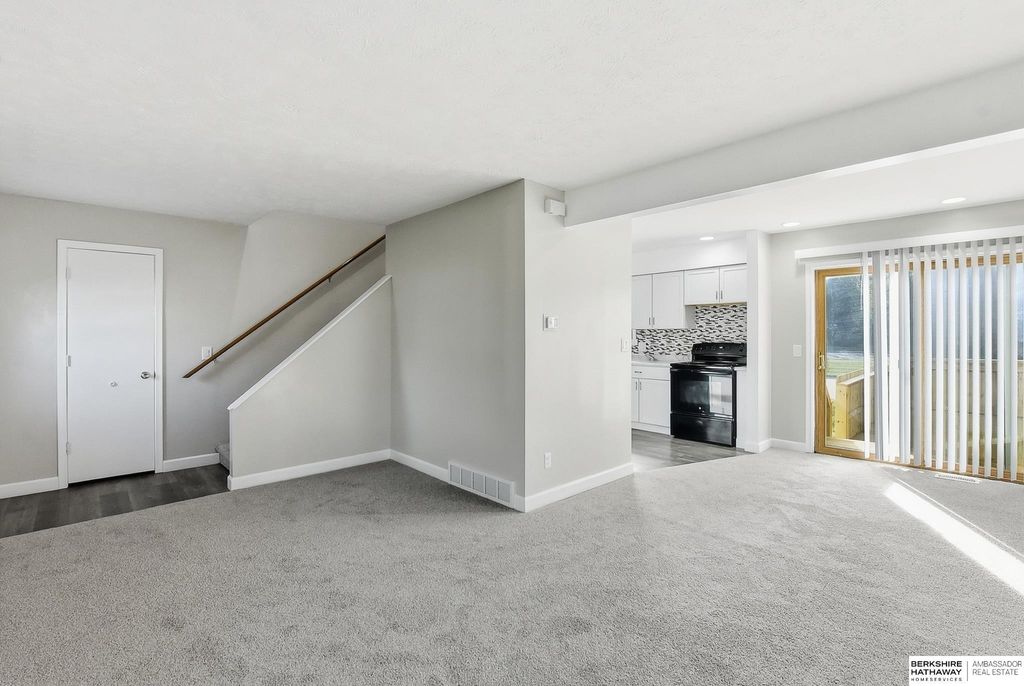 13006 S 24th Circle, Bellevue