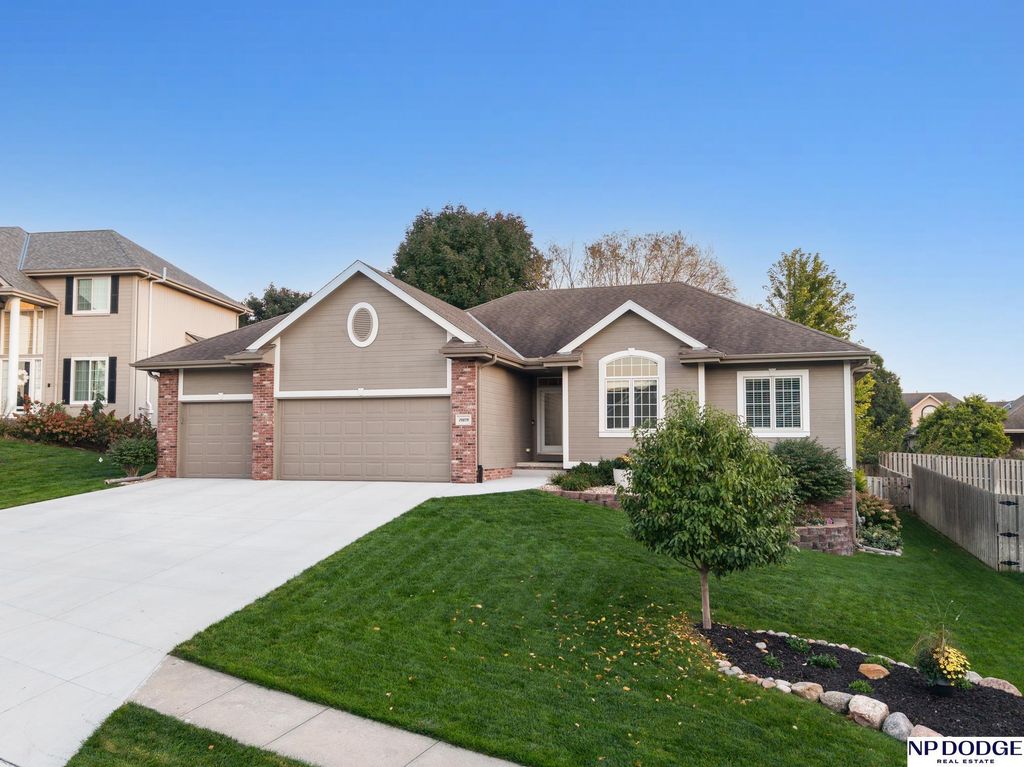 19859 Burke Street, Elkhorn