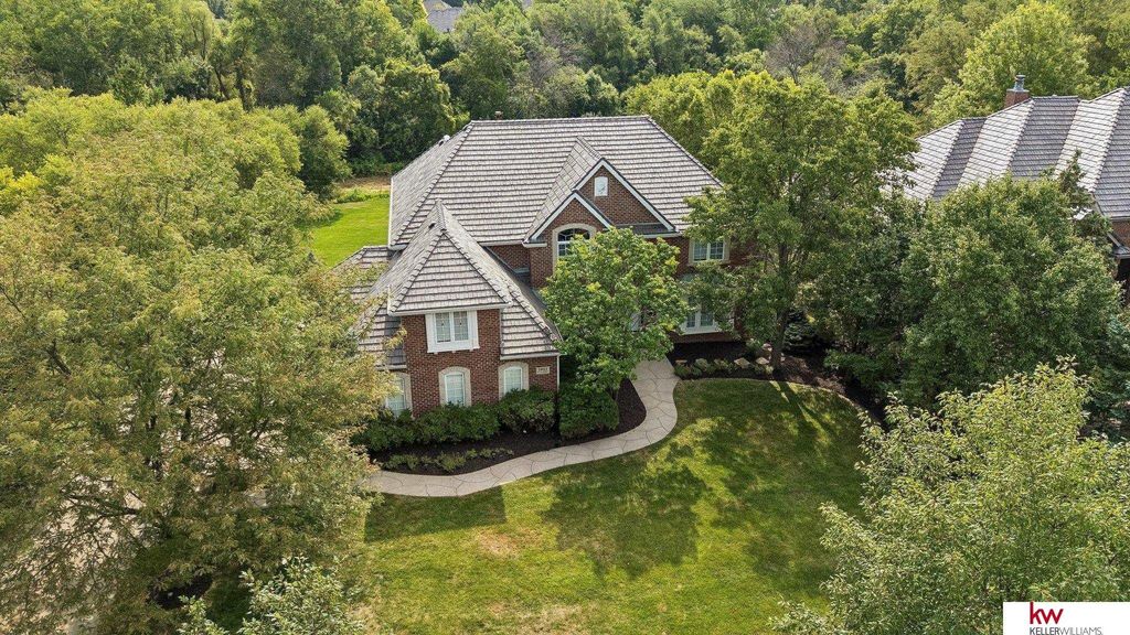 3855 S 179th Terrace, Omaha