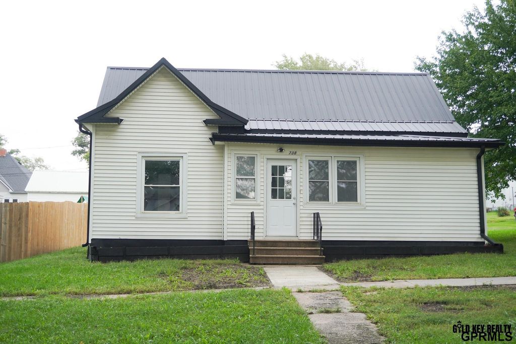 738 7th Street, Syracuse