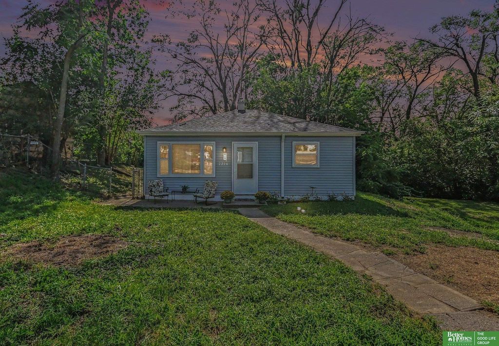 2214 N 39 Street, Omaha