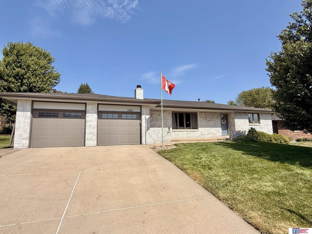 1621 Eastridge Avenue, Seward