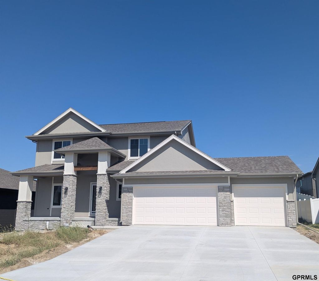 12037 S 46th Street, Bellevue