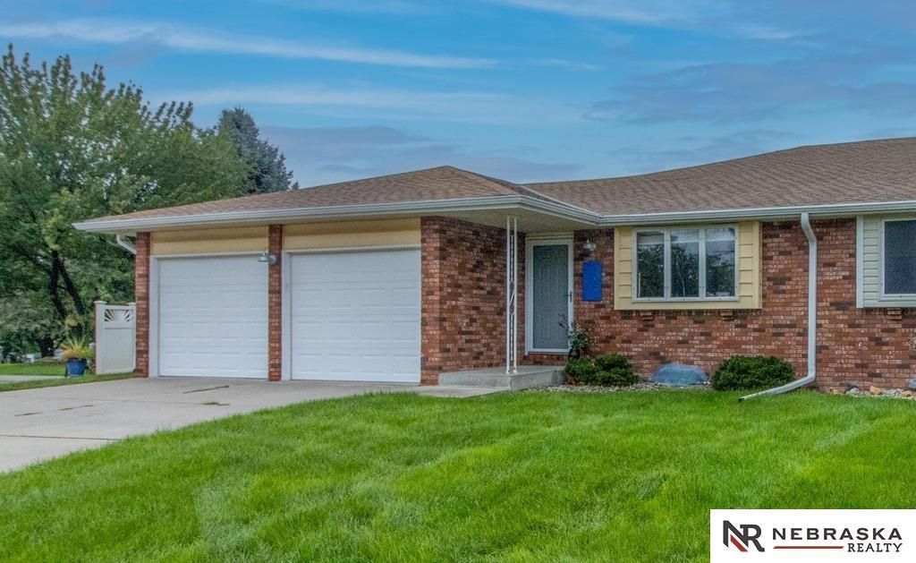 1042 Daybreak Circle, Lincoln