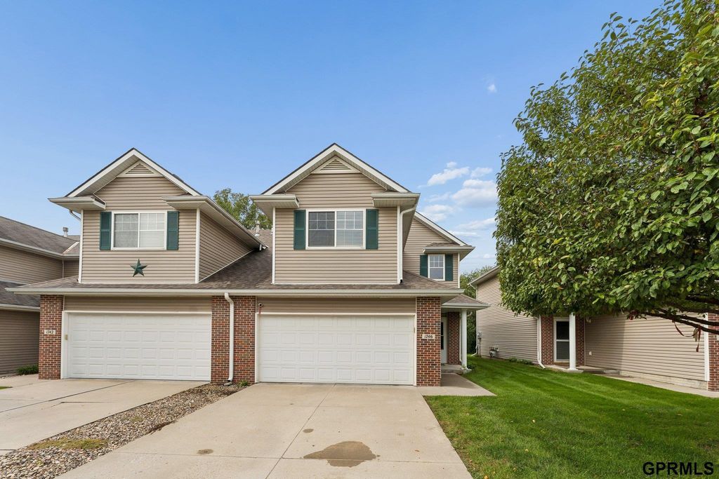 1746 N 176th Plaza, Omaha