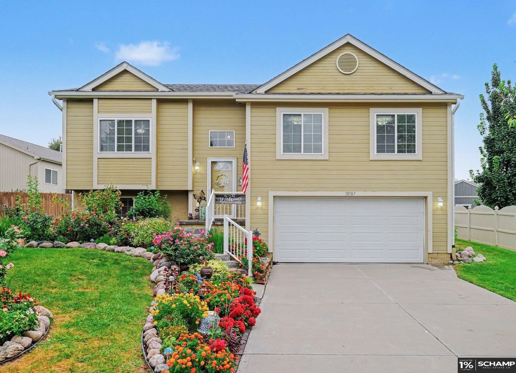 10707 S 27 Avenue, Bellevue