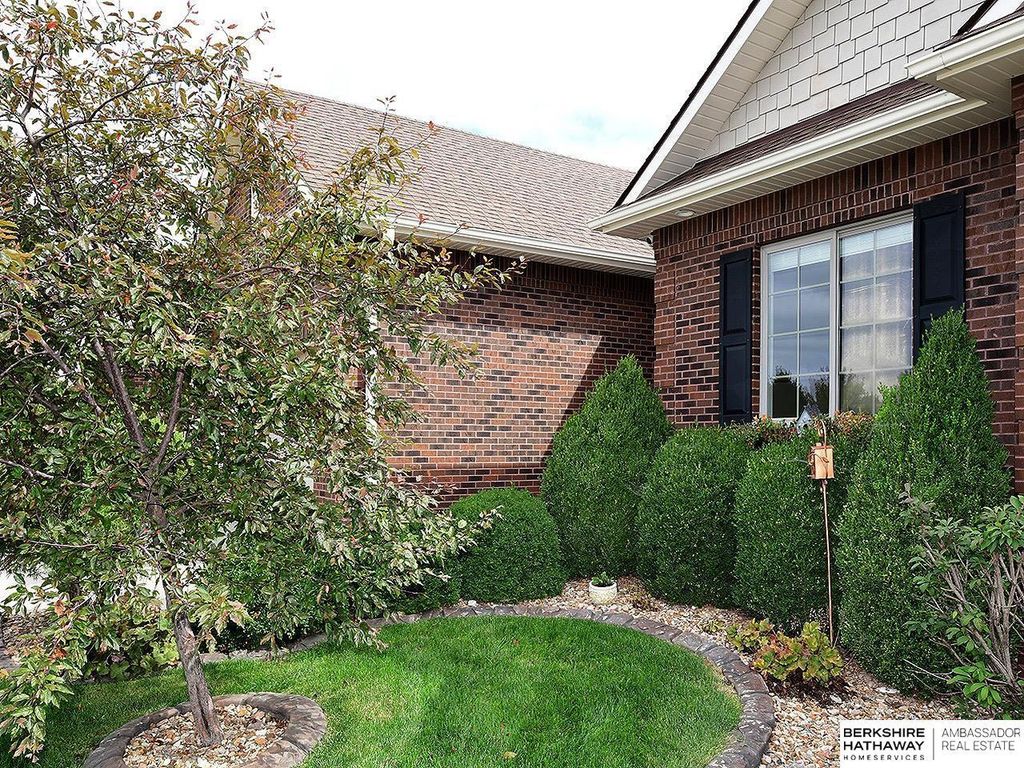 6540 Ashbrook Drive, Lincoln