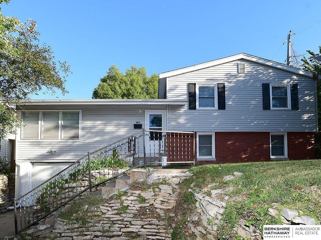 6912 Seward Street, Omaha