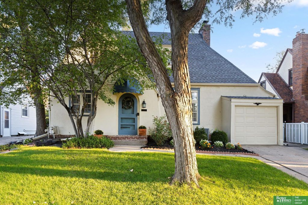 4432 Pine Street, Omaha