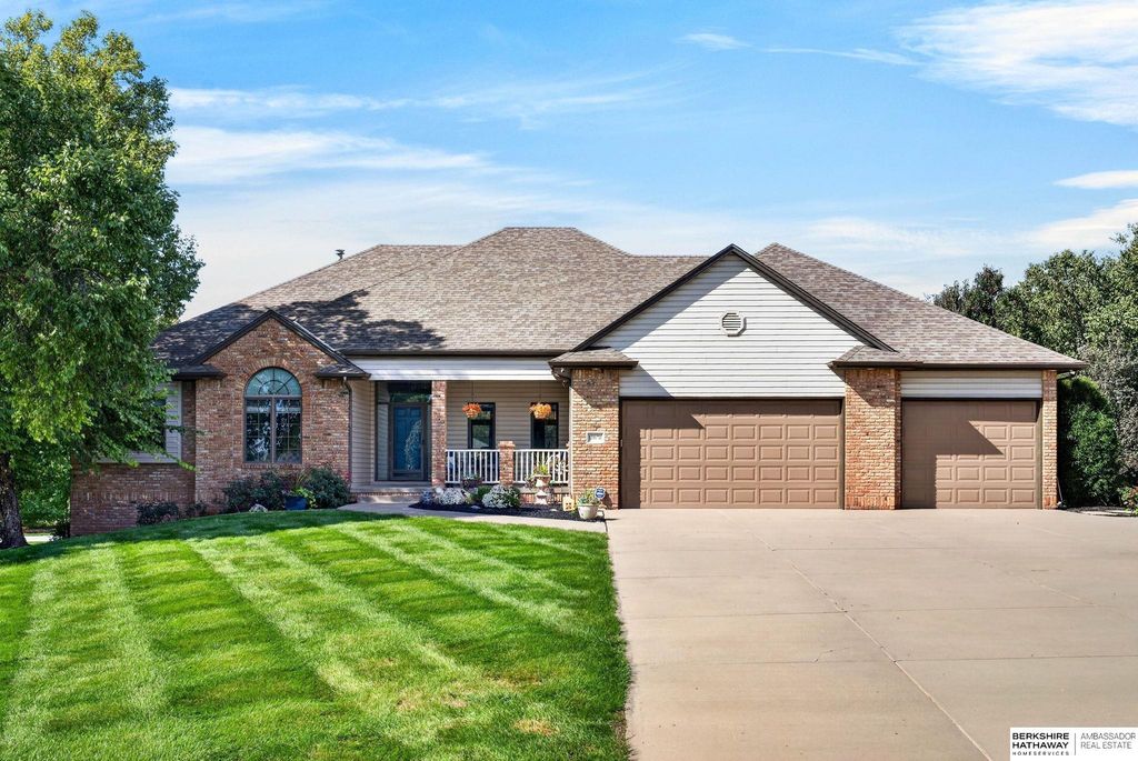 11078 Lake Ridge Drive, Omaha