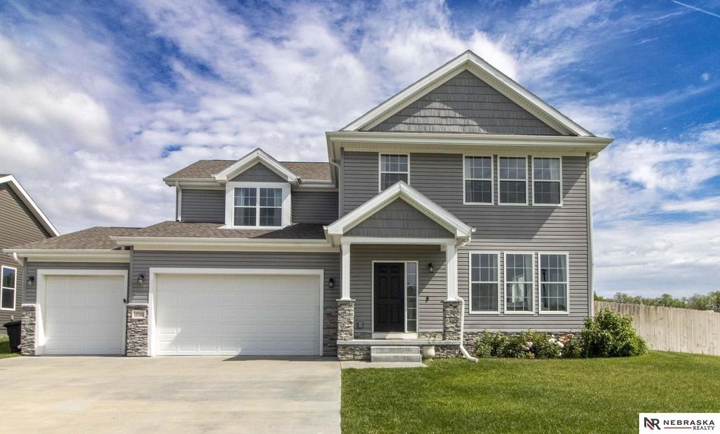 10348 White Pine Road, Lincoln