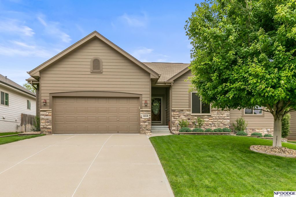 16318 R Street, Omaha