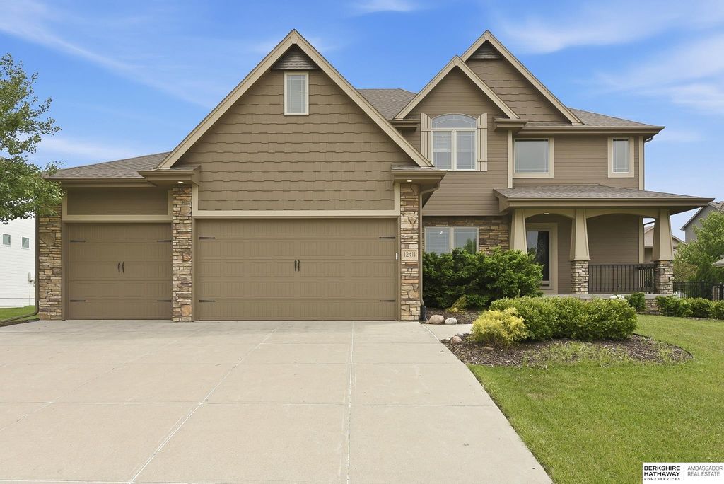 12411 Osprey Lane, Papillion