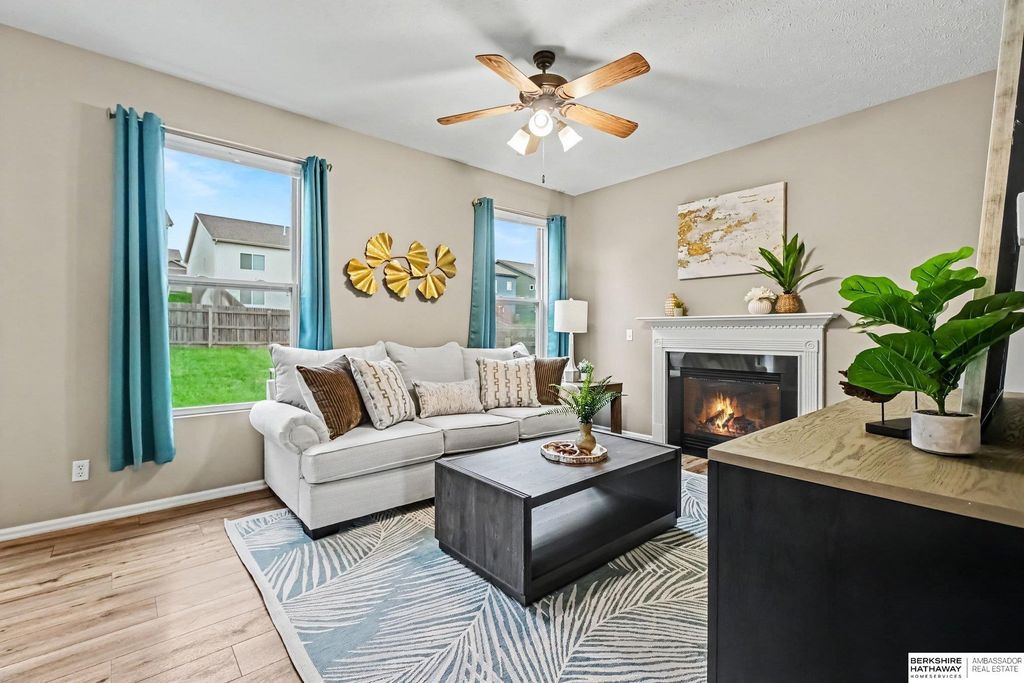 7714 N 107th Avenue, Omaha