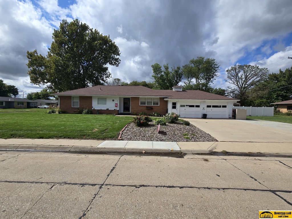 409 N 21 Street, Beatrice