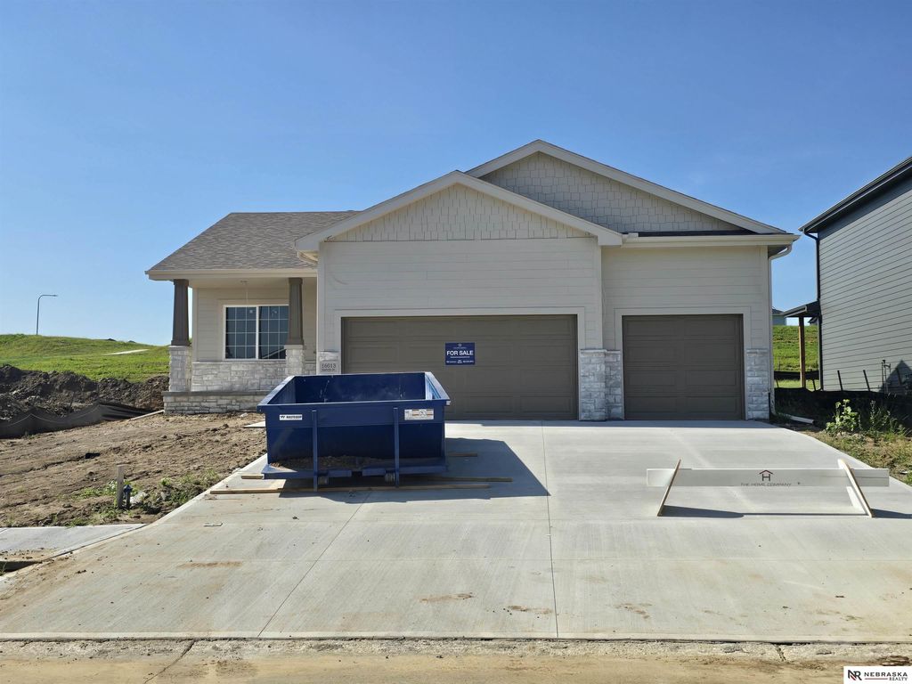 16013 Isabella Street, Bennington