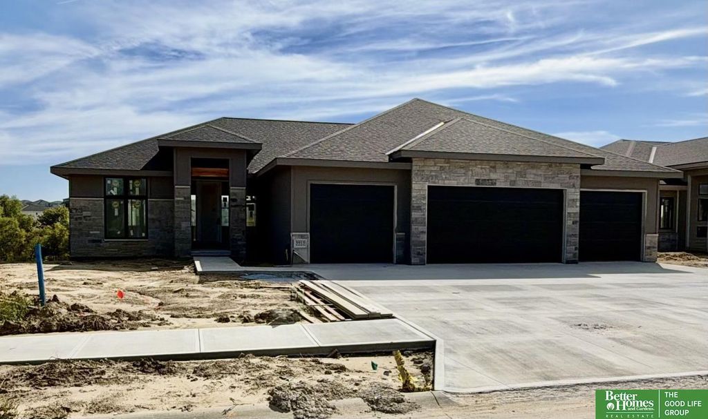 5915 N 214th Avenue, Elkhorn