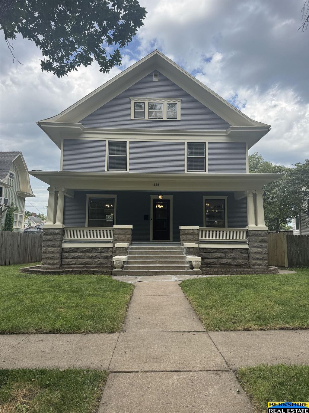 445 S 28 Street, Lincoln