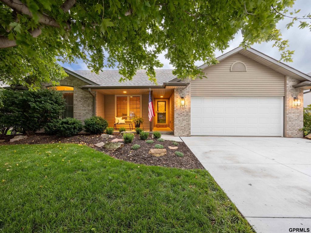 12607 S 218th Avenue, Gretna