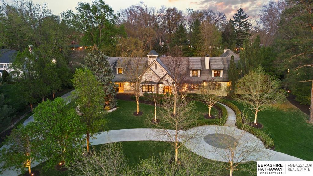 717 Hackberry Road, Omaha