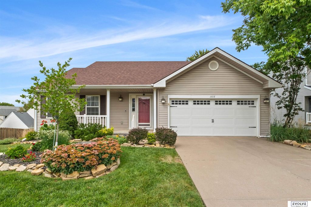 2608 Arrowhead Lane, Bellevue