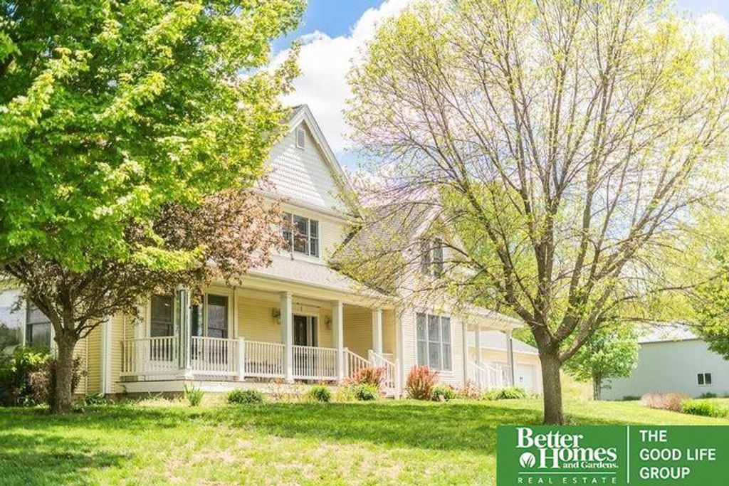 2048 Horse Creek Road, Sidney