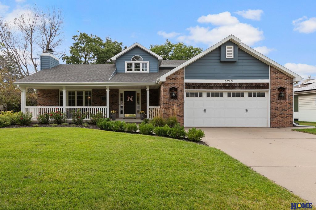 6743 S 41st Street, Lincoln