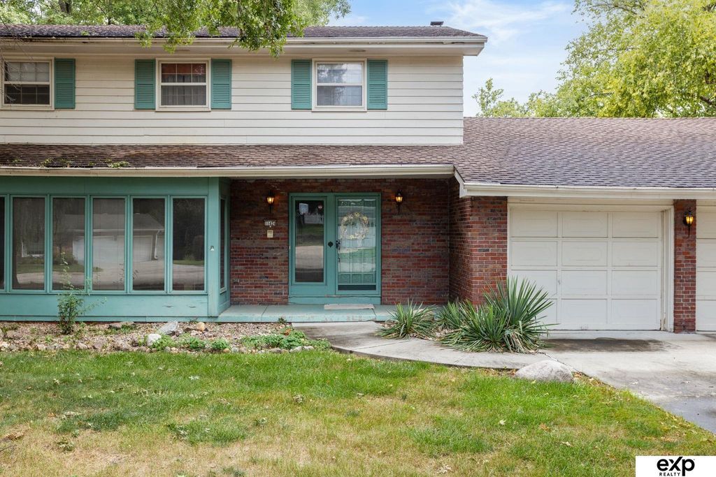 11424 Farnam Circle, Omaha