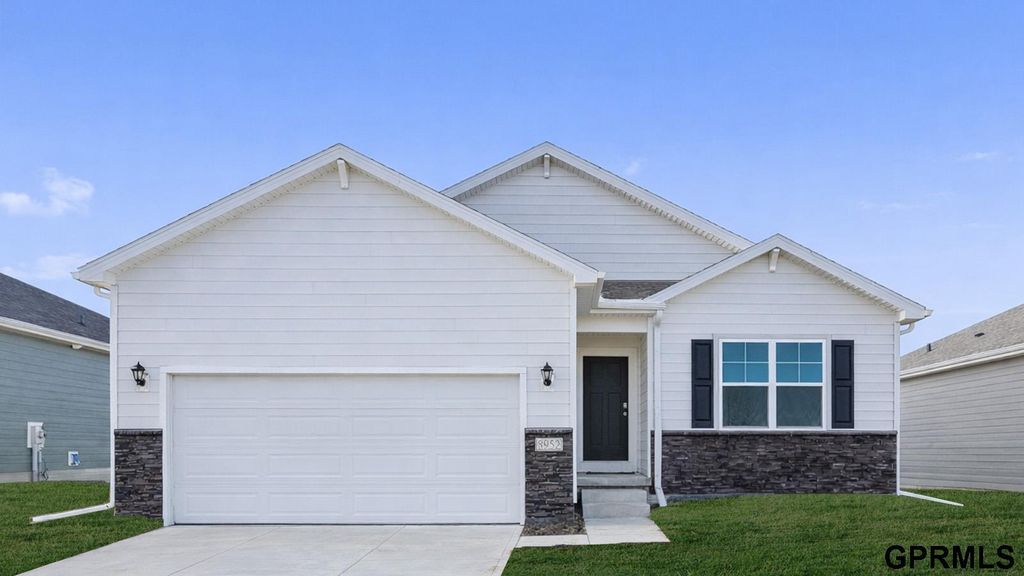 13633 Read Street, Omaha