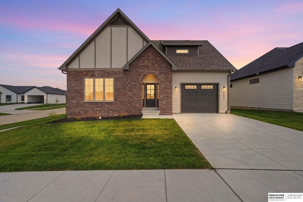 9508 Far Niente Lane, Lincoln