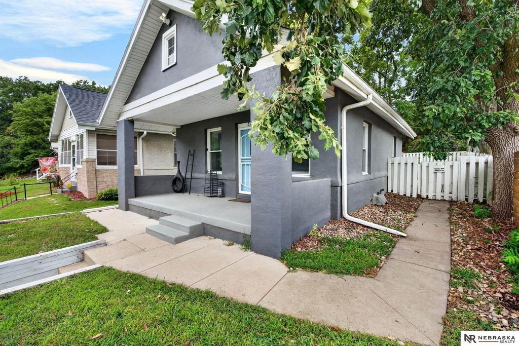 1316 Connell Court, Omaha