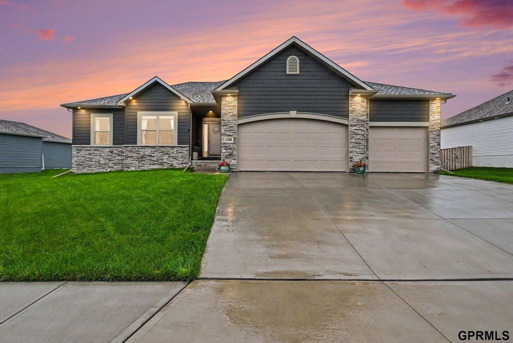 11965 S 118th Avenue, Papillion